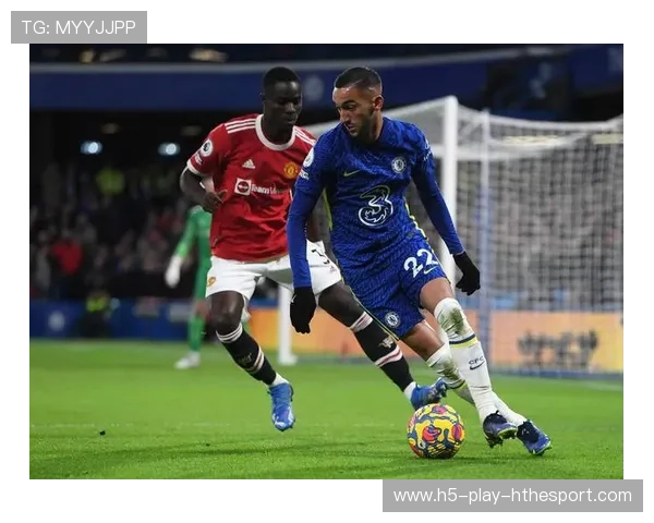 切尔西边路推进流畅，比赛节奏紧凑，切尔西那个3