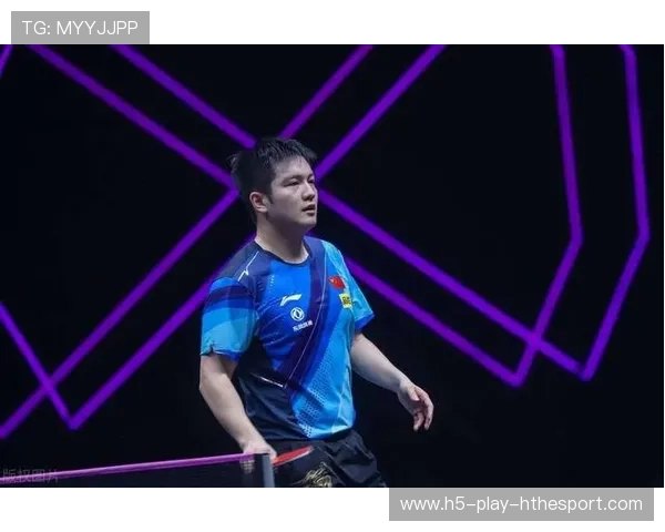 樊振东强势复出，神奇反手成为致胜利器，樊振东2平逆转连赢两局